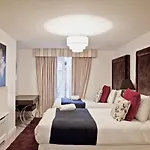 The Colin Farrell Suite - Hiphipstay